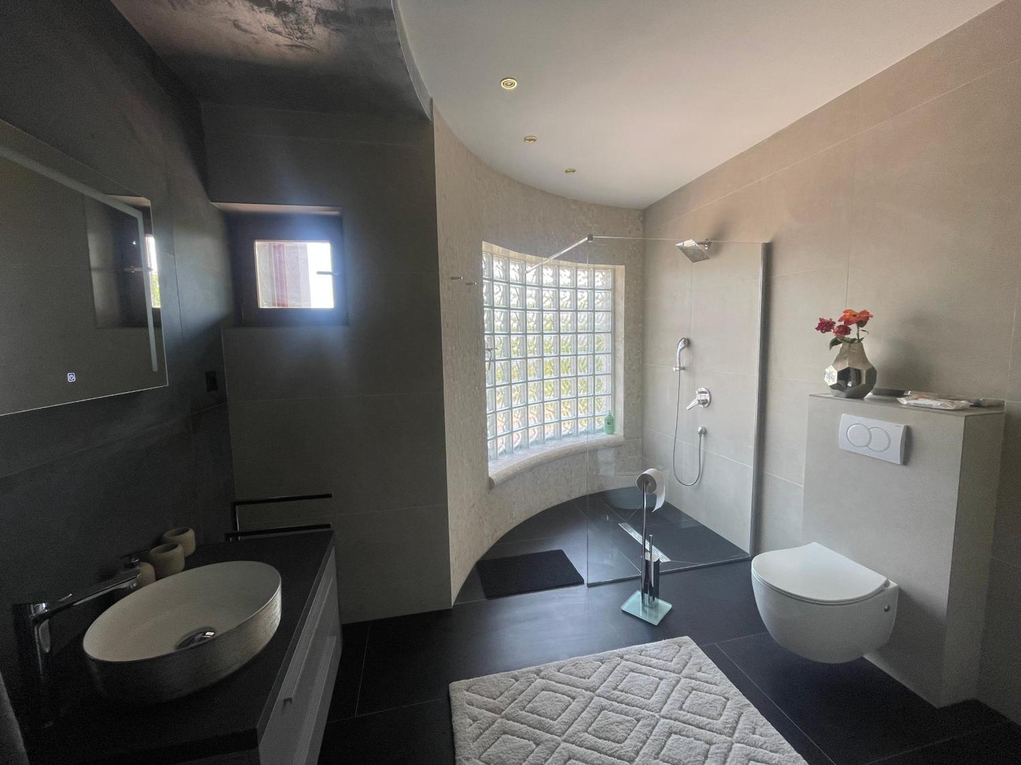 Apartment Tona *